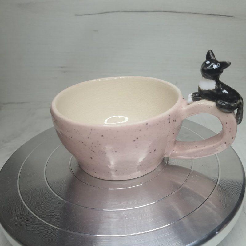 керамическая чашка с черным котиком керамическая чашка с черным котиком
